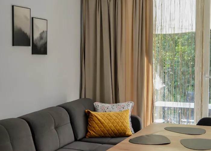 Velodomki - Nad Jeziorem Zywieckim 펜션 Żywiec