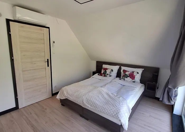 Holiday home Velodomki - Nad Jeziorem Zywieckim *