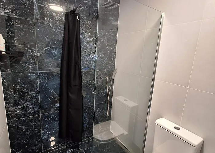 Velodomki - Nad Jeziorem Zywieckim בית נופש Żywiec